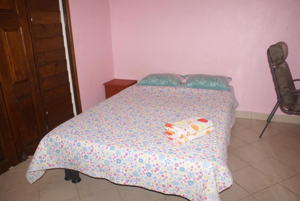 פורט וילה Bluepango Guest House חדר תמונה